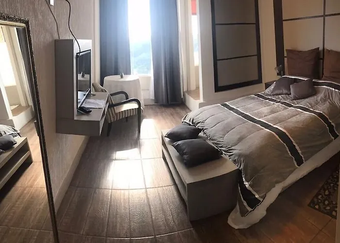 Pousada Harry Pisek Campos do Jordão